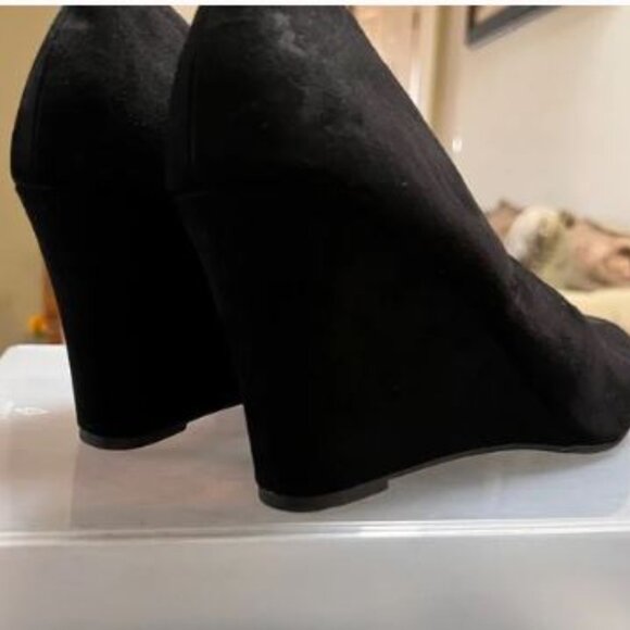 Velvet Realto Wedge View - Picture 3 of 6